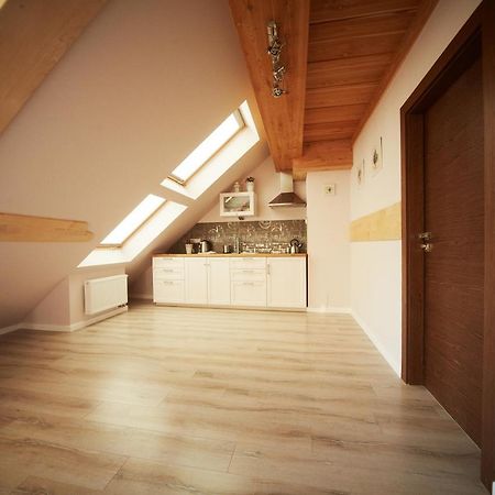 Apartamenty Siklawa Krupowki Zakopane Rom bilde