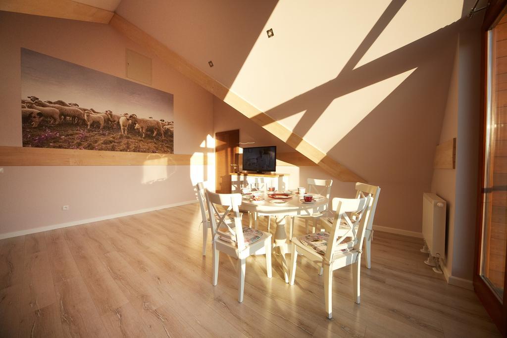Apartamenty Siklawa Krupowki Zakopane Rom bilde